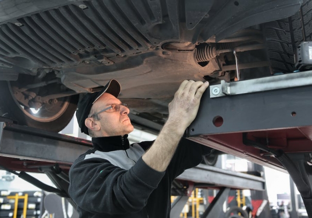 wyposazenie warsztatu samochodowego